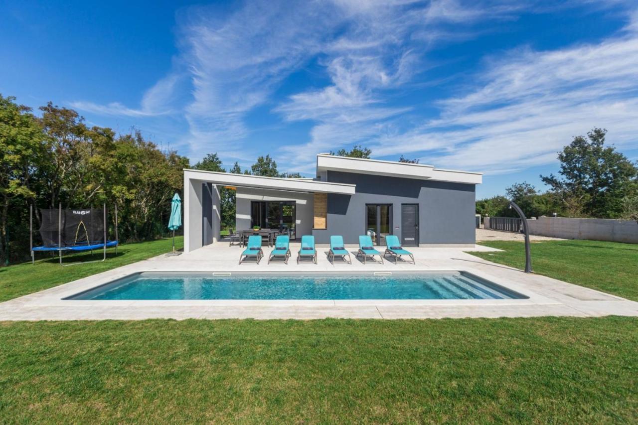 Villa Mariva Zminj Экстерьер фото