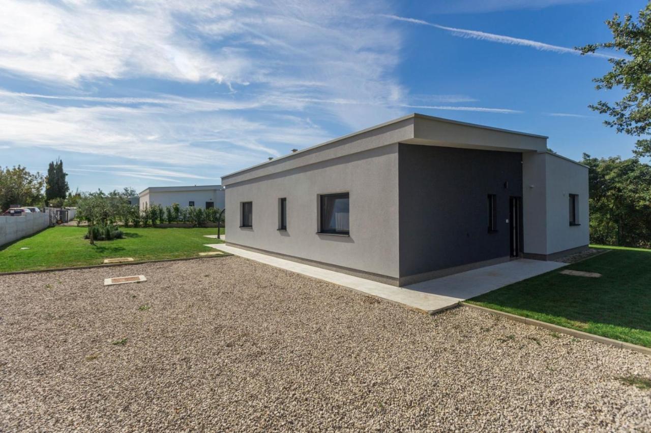 Villa Mariva Zminj Экстерьер фото